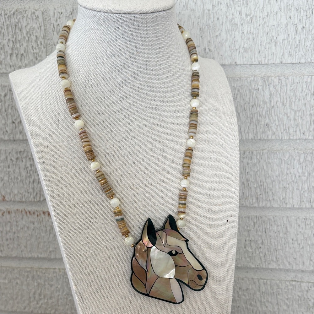 Lee Sands Vintage Necklace Horse Head Shell Inlay Quartz & Heishi beads 18"
